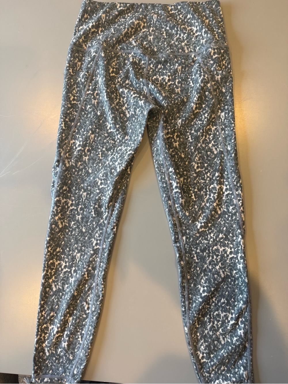 Varley  Grey & White Patterned Leggings